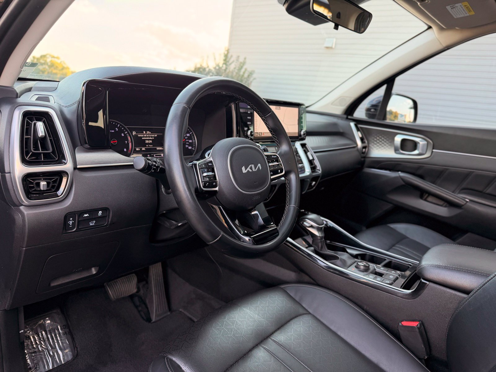 Used 2022 Kia Sorento SX AWD/4WD image 17