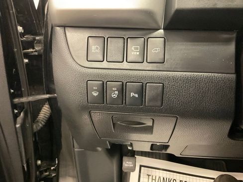 Used 2018 Toyota Highlander Limited Platinum AWD/4WD image 20