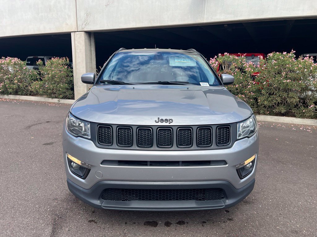 Used 2020 Jeep Compass Latitude AWD/4WD image 3
