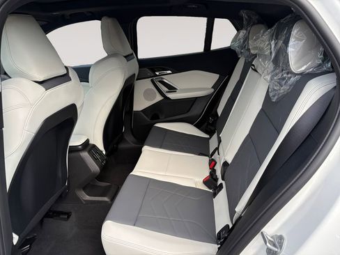 New 2026 BMW X2 xDrive28i w/ Technology Package image 13