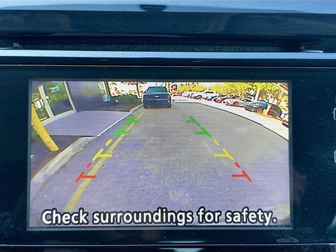 Used 2017 Nissan Rogue SV image 13