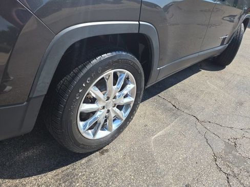 Used 2015 Jeep Cherokee Limited AWD/4WD image 41