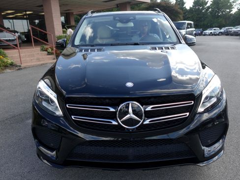Used 2017 Mercedes-Benz GLE 400 4MATIC image 6