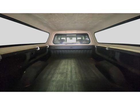 Used 2016 Chevrolet Silverado 1500 LTZ w/ Sport Package AWD/4WD image 16