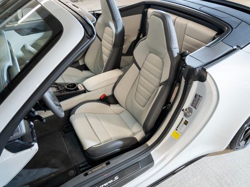 Certified 2026 Porsche 911 Carrera S RWD image 5