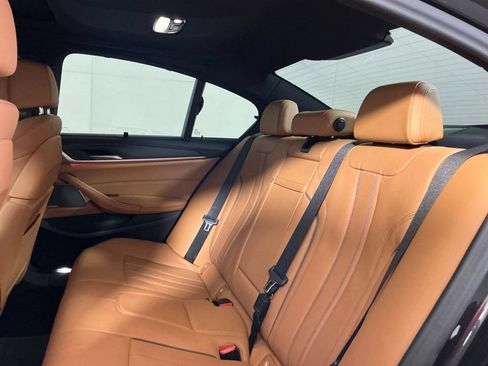 Used 2023 BMW M550i xDrive w/ Executive Package AWD/4WD image 26