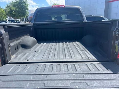 Used 2017 Toyota Tundra Limited w/ Limited Premium Package RWD image 9