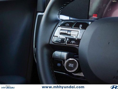 New 2026 Hyundai Ioniq 5 SEL image 18