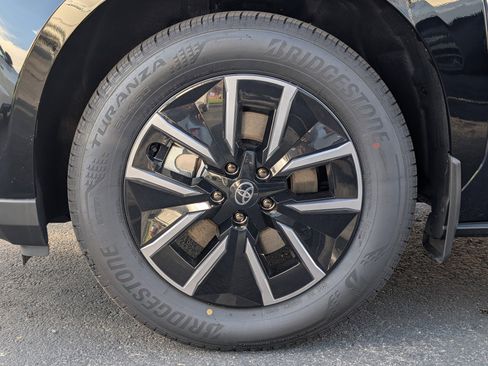 New 2026 Toyota bZ XLE image 7