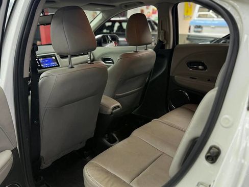 Used 2017 Honda HR-V EX-L image 8