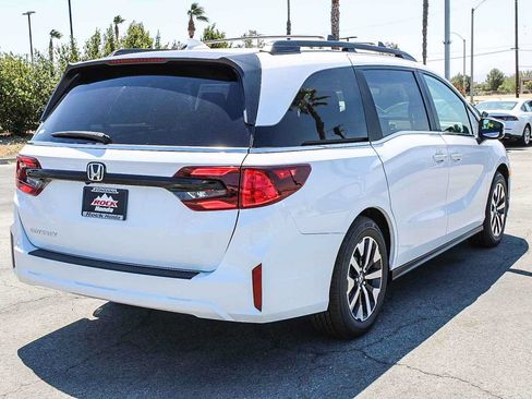 New 2026 Honda Odyssey EX-L image 6