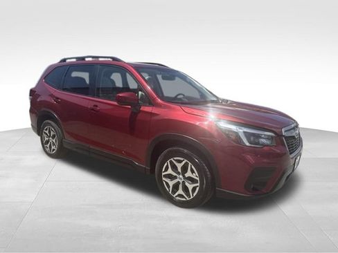 Used 2021 Subaru Forester Premium AWD/4WD image 1