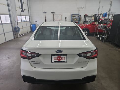 Used 2025 Subaru Legacy Premium AWD/4WD image 7