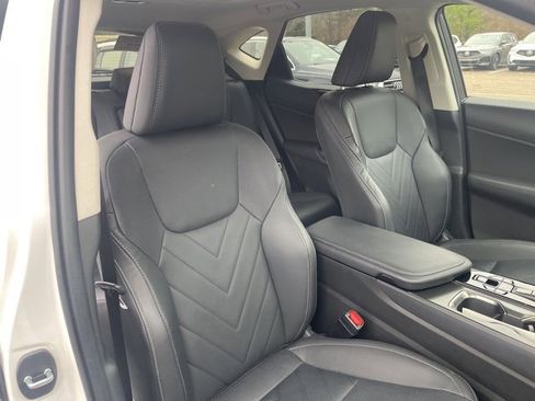 Used 2025 Lexus NX 350 AWD w/ Luxury Package image 7