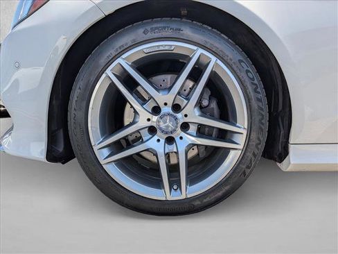 Used 2016 Mercedes-Benz E 350 4MATIC Wagon image 26