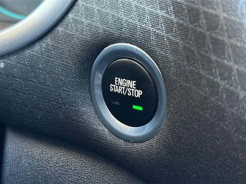 Used 2023 Chevrolet Malibu LT image 31