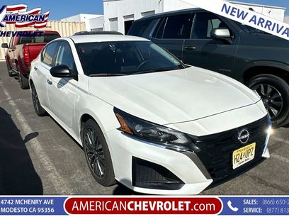 Used 2024 Nissan Altima 2.5 SV