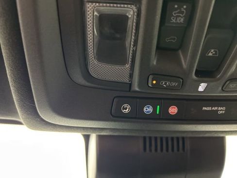 Used 2024 GMC Sierra 1500 Denali Ultimate AWD/4WD image 13