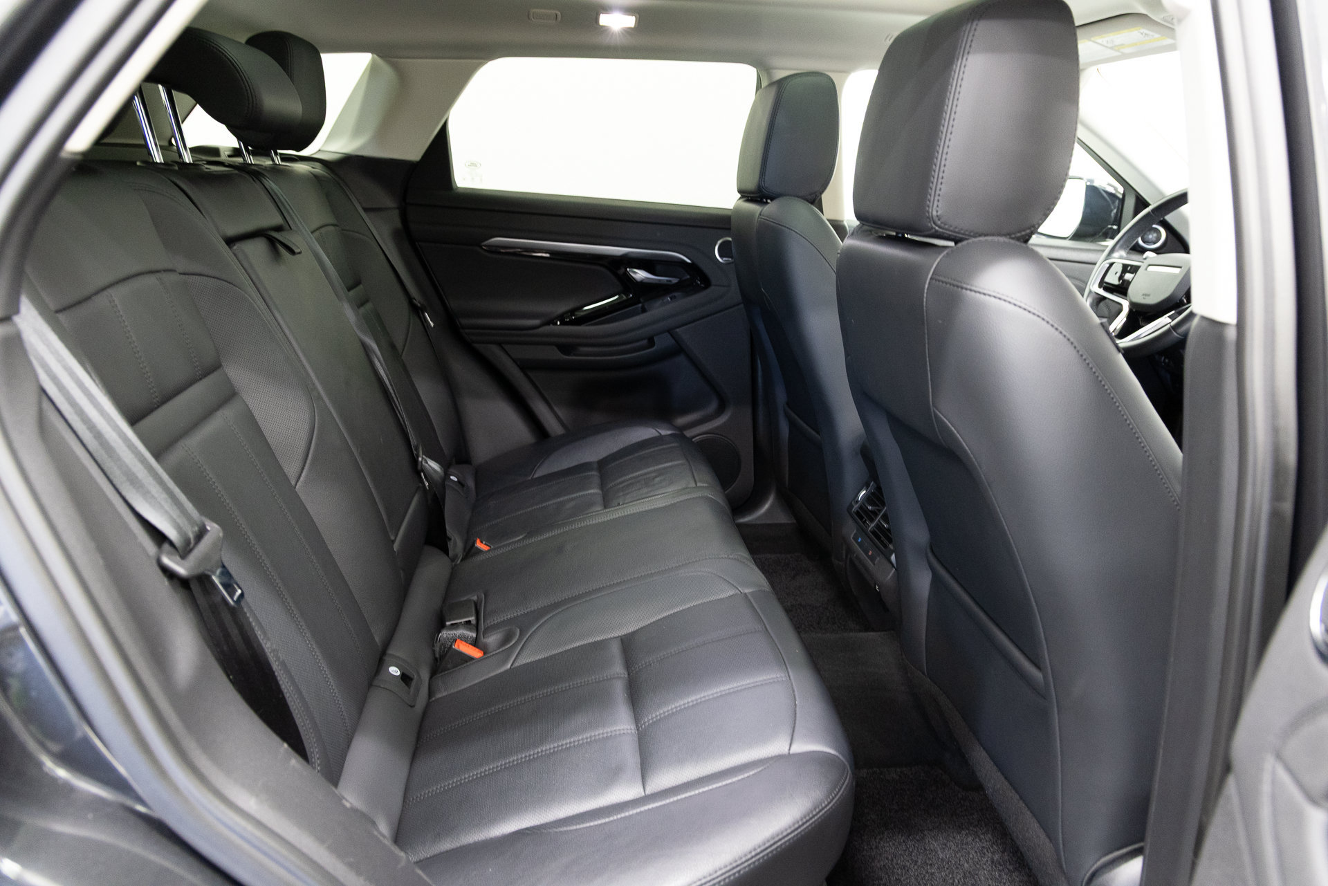 Used 2022 Land Rover Range Rover Evoque SE AWD/4WD image 15