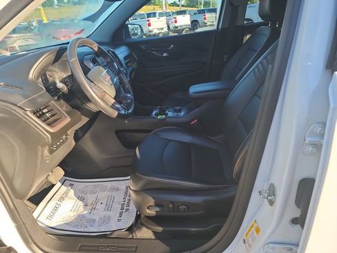 Used 2022 GMC Terrain AT4 w/ Tech Package AWD/4WD image 9