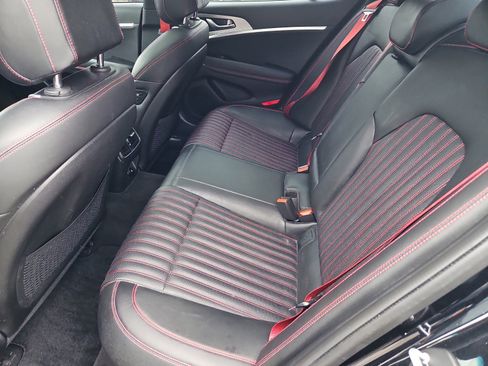 Used 2023 Genesis G70 2.0T w/ Sport Prestige Package image 33