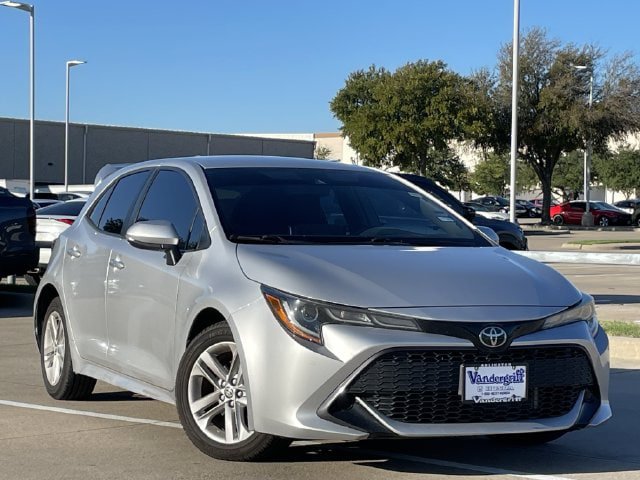 Used 2022 Toyota Corolla SE FWD image 2