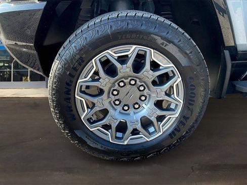 New 2025 GMC Hummer EV 3X image 13