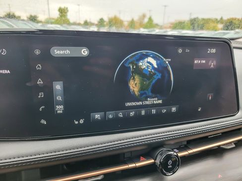 Used 2023 Nissan Ariya AWD image 12