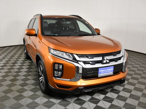 Used 2022 Mitsubishi Outlander Sport GT AWD/4WD image 3
