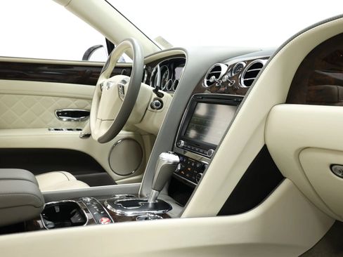 Used 2018 Bentley Flying Spur V8 AWD/4WD image 99