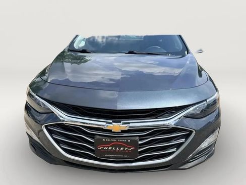 Used 2021 Chevrolet Malibu LT FWD image 4
