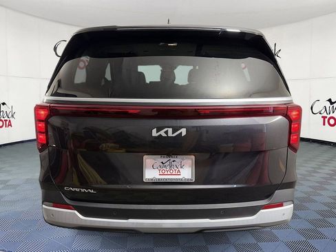 Used 2026 Kia Carnival FWD image 7