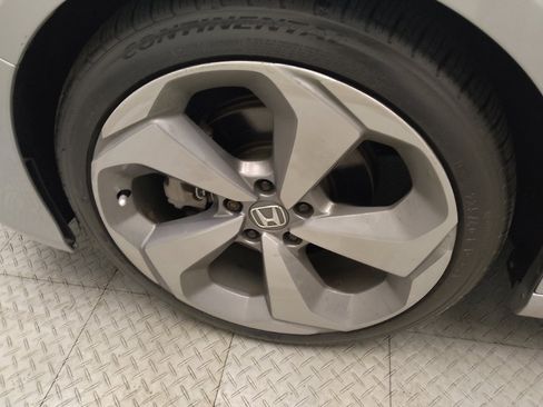 Used 2018 Honda Accord Sport image 31