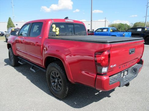 Used 2023 Toyota Tacoma SR5 w/ Technology Package AWD/4WD image 5