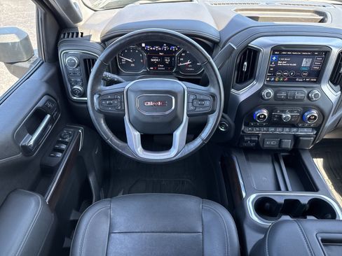 Used 2021 GMC Sierra 1500 SLT w/ SLT Premium Plus Package AWD/4WD image 17