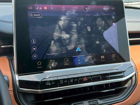 Certified 2022 Jeep Compass Limited w/ Elite Group image 33