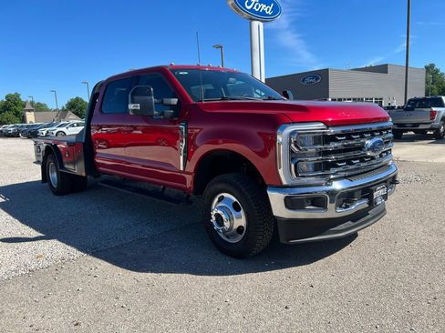 Used 2024 Ford F350 Lariat AWD/4WD image 1