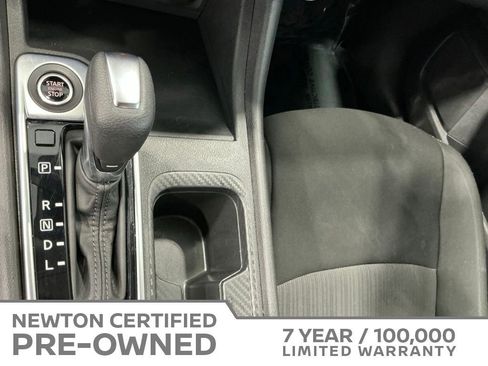Used 2025 Nissan Sentra SV FWD image 25
