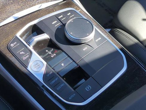 Used 2024 BMW 330i Sedan w/ Convenience Package image 13