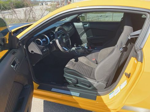 Used 2013 Ford Mustang Boss 302 w/ Boss 302 Accessory Pkg image 5