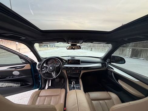 Used 2015 BMW X5 M image 21