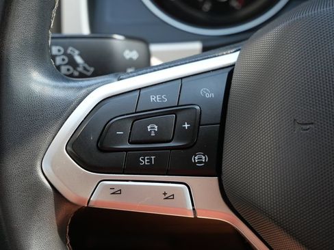 Used 2021 Volkswagen Atlas SE FWD image 29