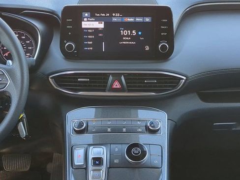 Used 2023 Hyundai Santa Fe SE image 17