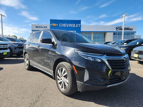 Used 2024 Chevrolet Equinox LT w/ LPO, Floor Liner Package AWD/4WD image 1