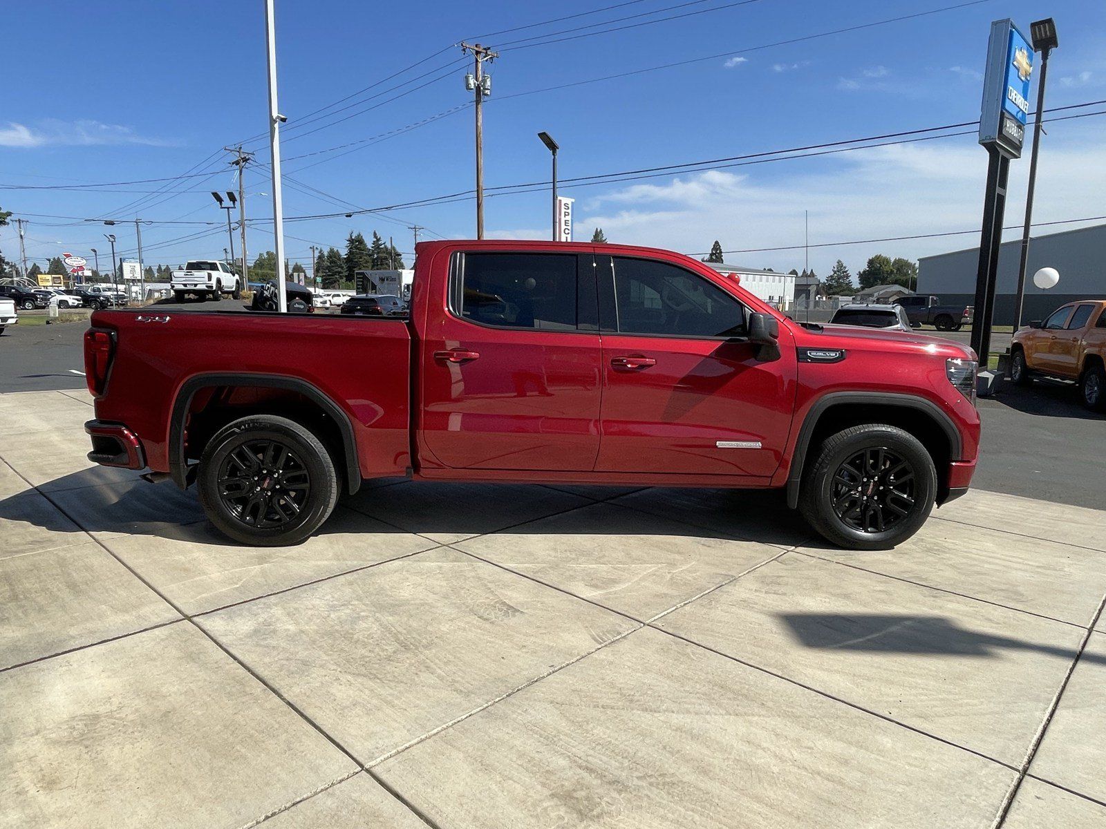 Used 2024 GMC Sierra 1500 Elevation w/ Max Trailering Package AWD/4WD image 6