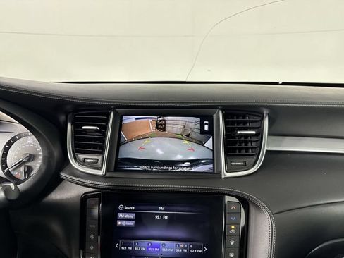 Used 2021 INFINITI QX50 Luxe w/ Appearance Package AWD/4WD image 9