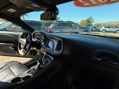 Used 2015 Dodge Challenger SXT Plus image 12