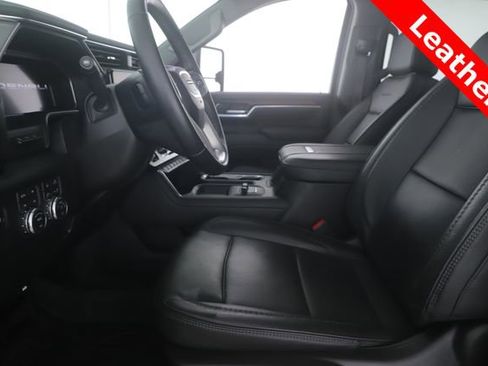 Used 2026 GMC Sierra 2500 Denali w/ Denali Reserve Package AWD/4WD image 16