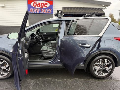 Used 2020 Kia Sportage EX image 25