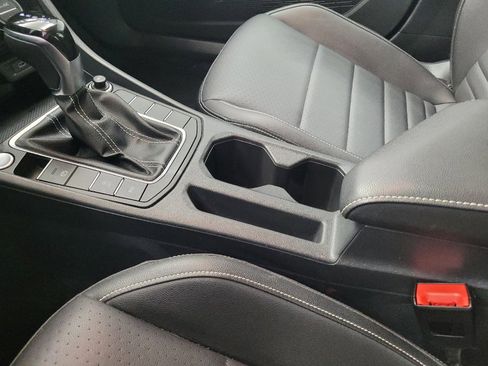 Used 2024 Volkswagen Jetta SE FWD image 26